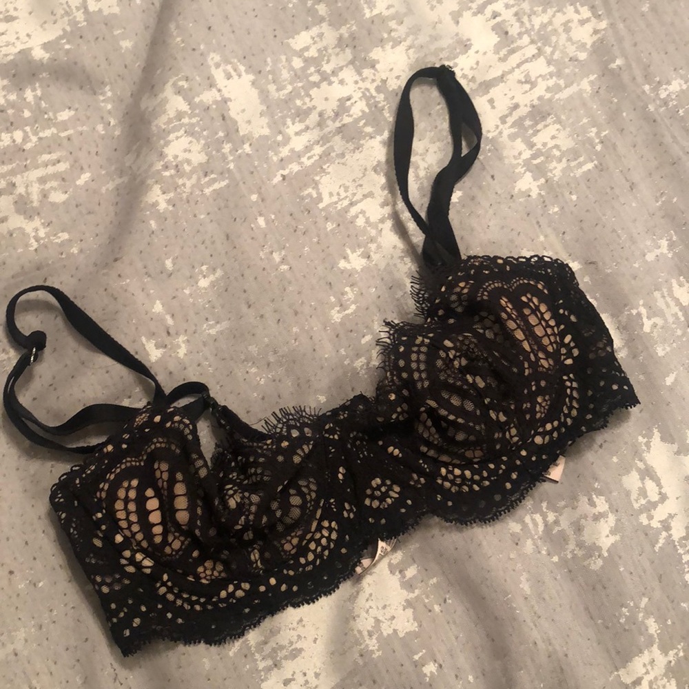 Victoria Secret Laced Bra